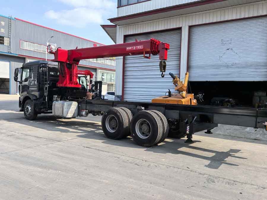 挖抓船吊固定吊车载吊总成